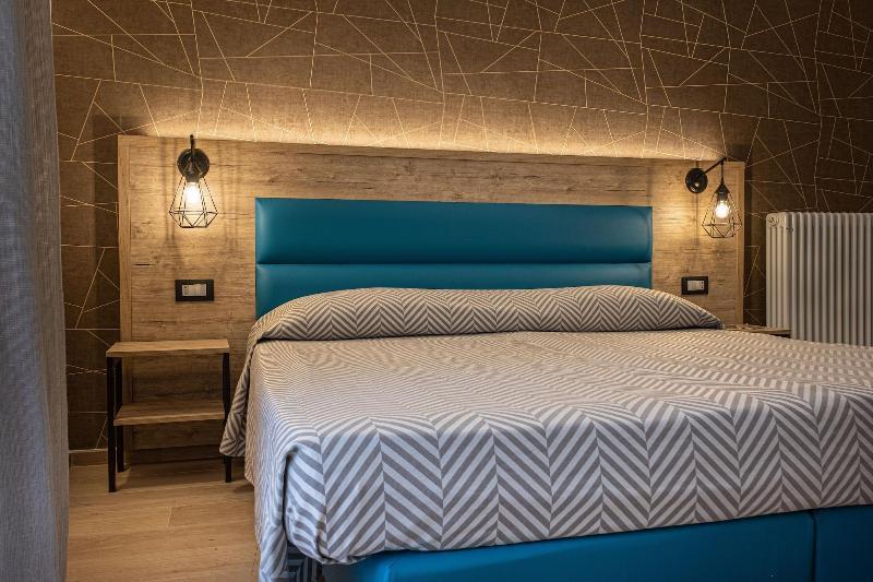Cuneo Hotel Екстер'єр фото